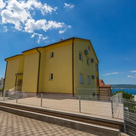 Iva-Bono 3 Apartment Crikvenica Exterior photo